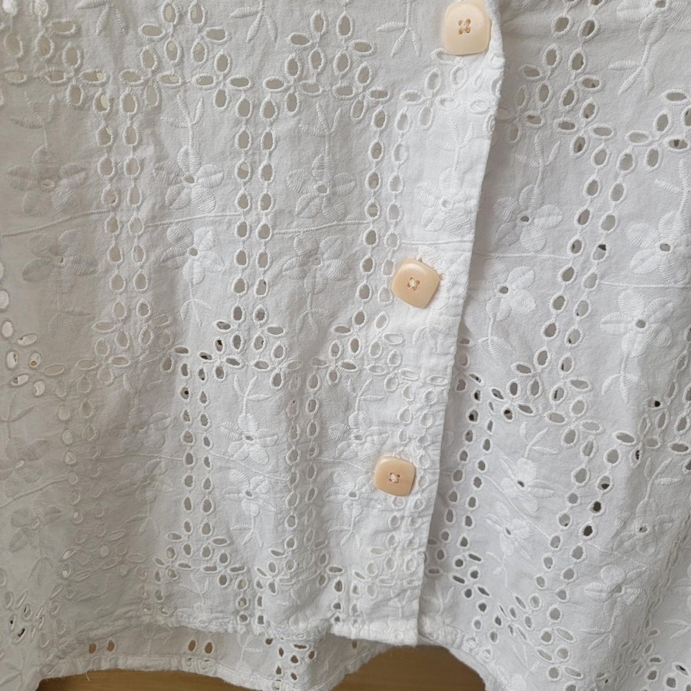 Madewell White Eyelet Button-Up Shirt Women's Top - Picture 3 of 6